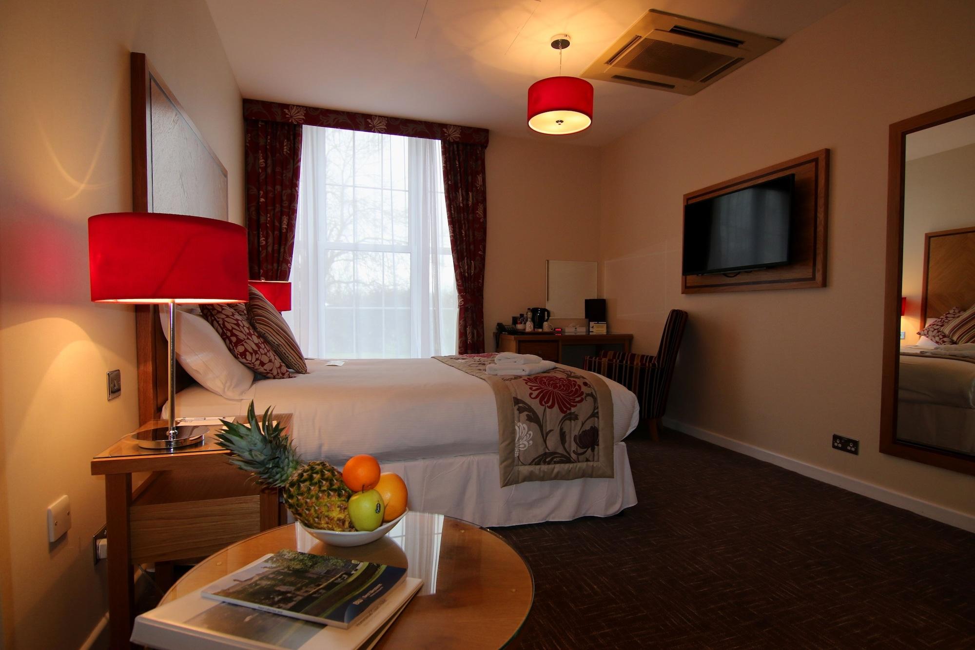 Best Western Homestead Court Hotel Welwyn Garden City Buitenkant foto