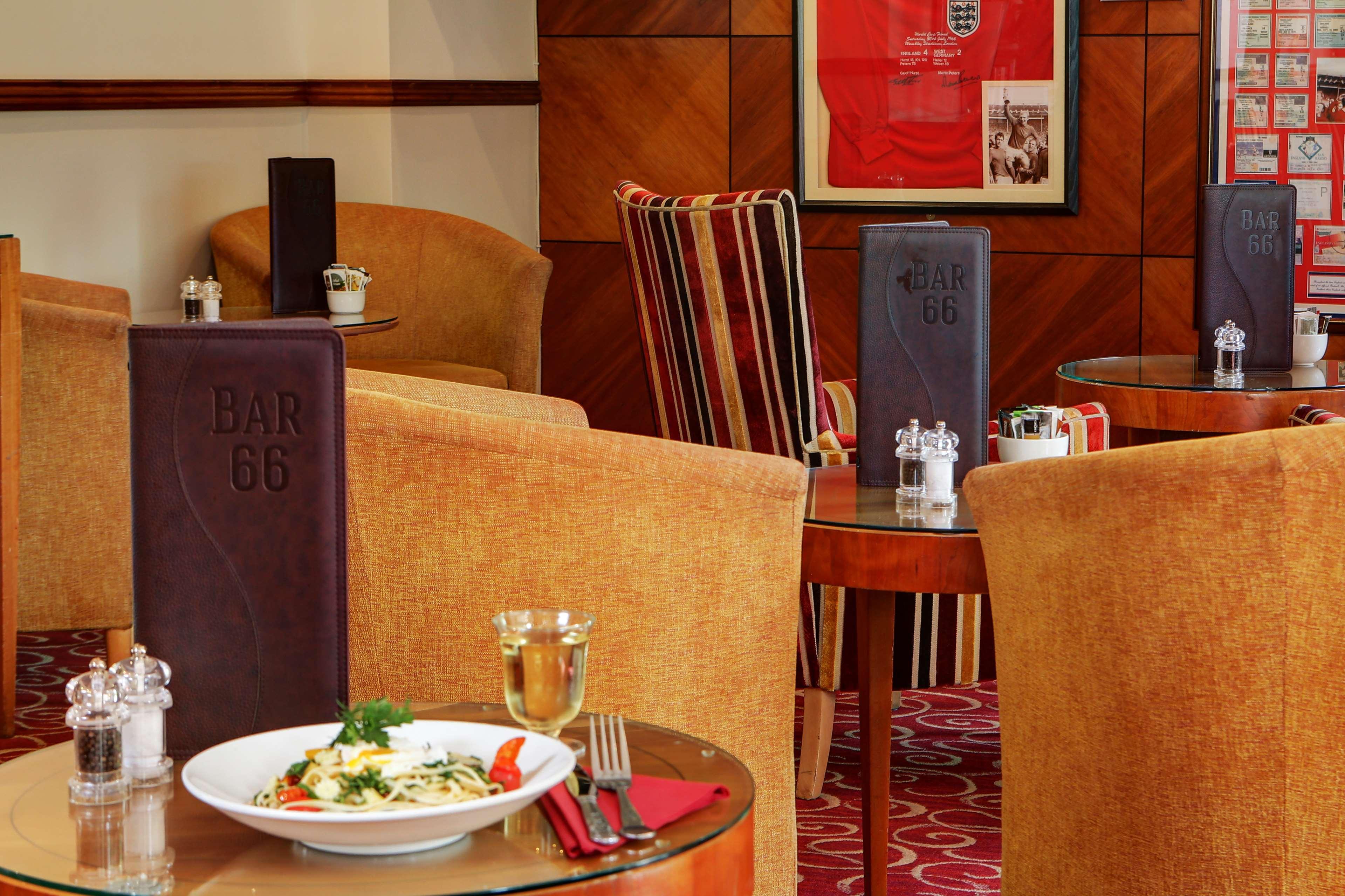 Best Western Homestead Court Hotel Welwyn Garden City Buitenkant foto