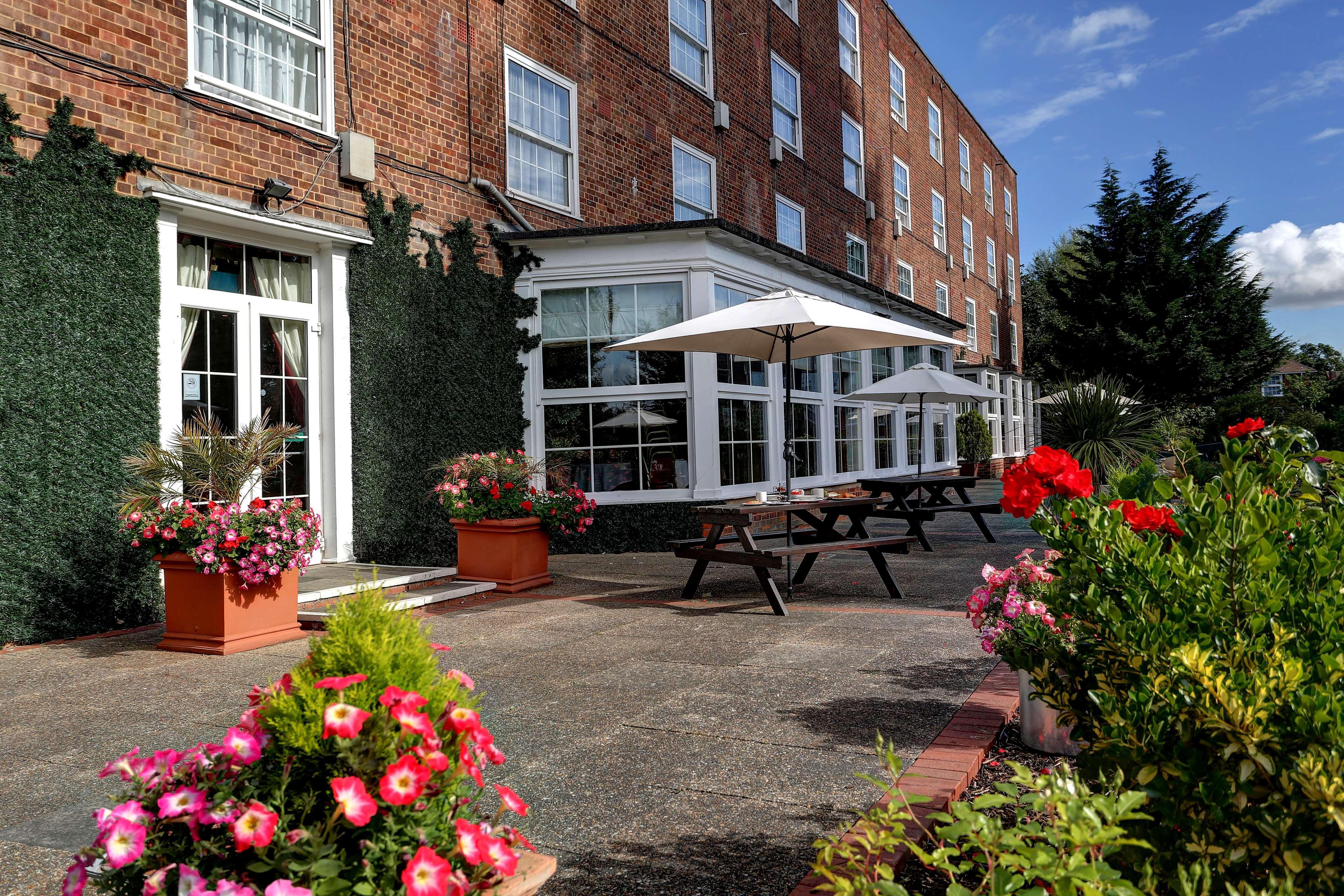 Best Western Homestead Court Hotel Welwyn Garden City Buitenkant foto