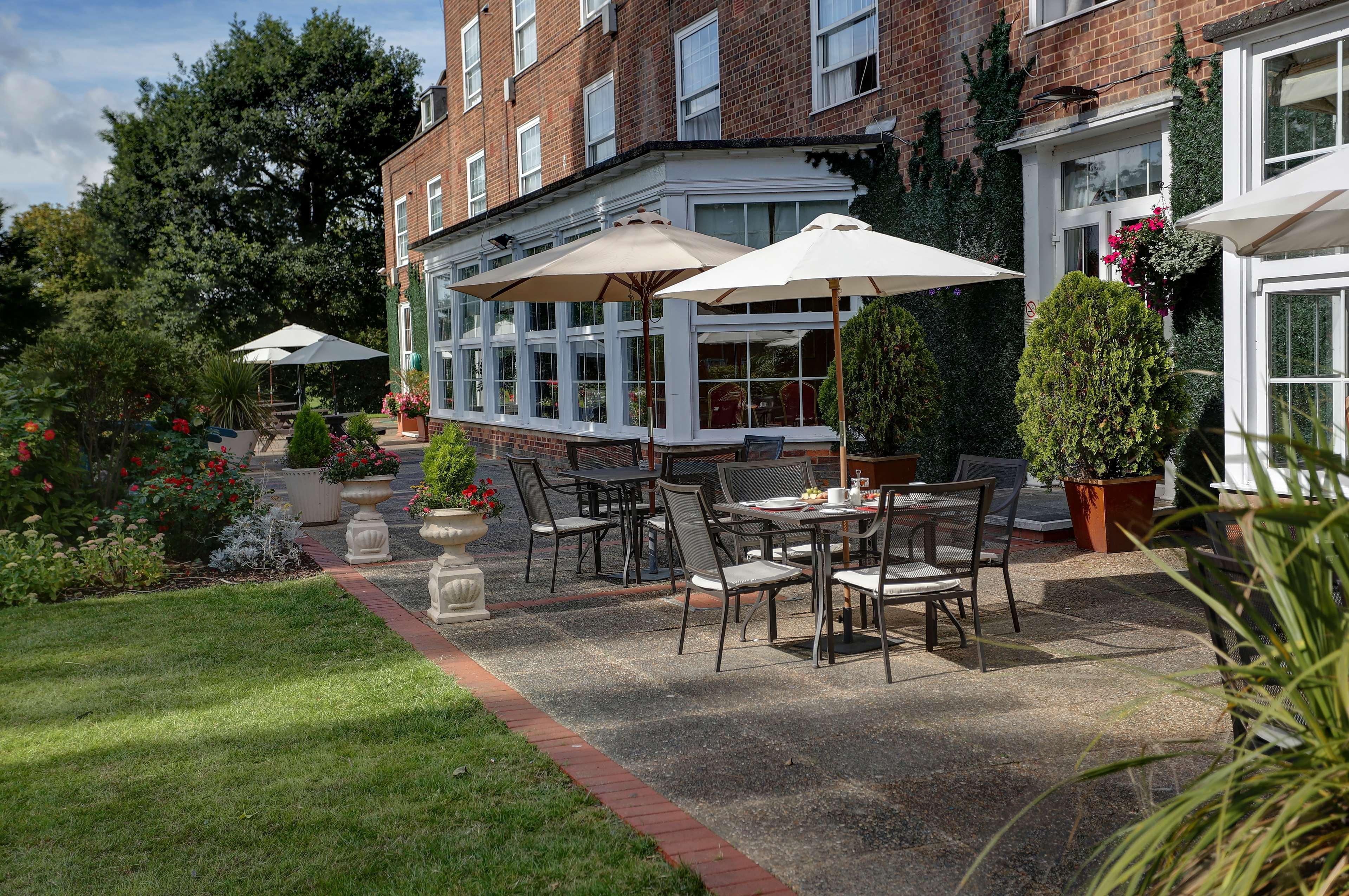 Best Western Homestead Court Hotel Welwyn Garden City Buitenkant foto