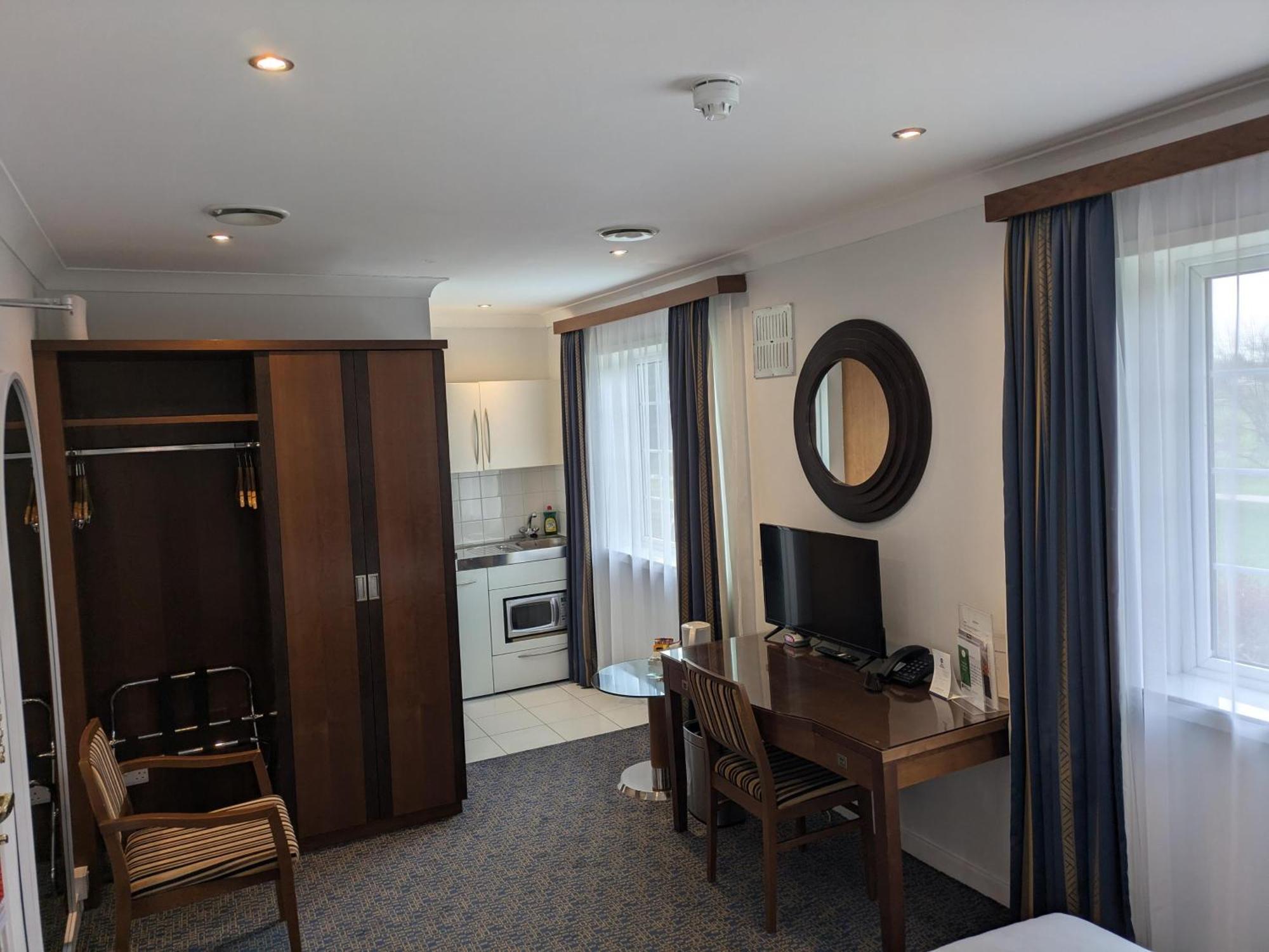 Best Western Homestead Court Hotel Welwyn Garden City Buitenkant foto