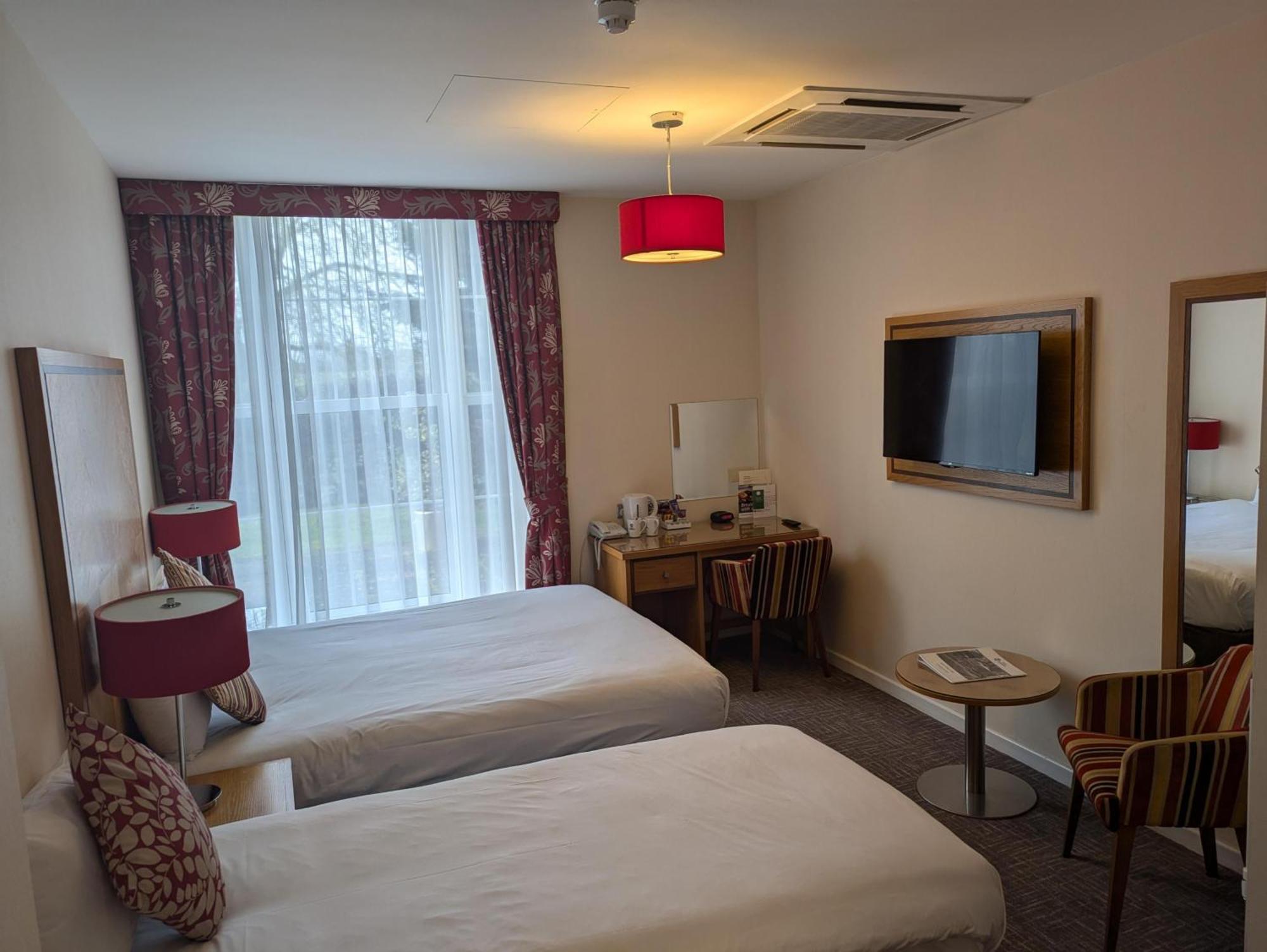 Best Western Homestead Court Hotel Welwyn Garden City Buitenkant foto