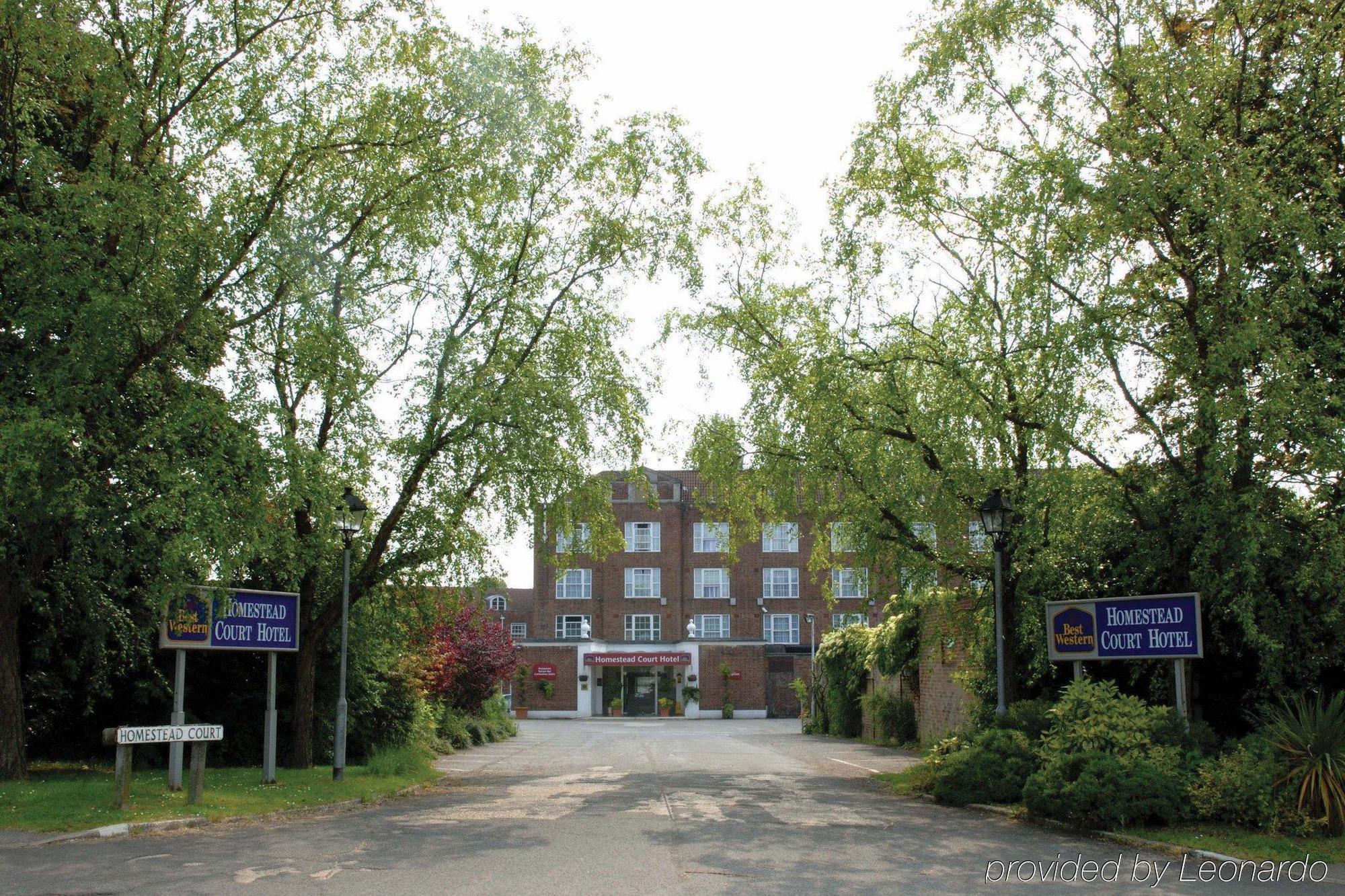 Best Western Homestead Court Hotel Welwyn Garden City Buitenkant foto